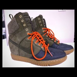 NIKE SNEAKER WEDGES!!
